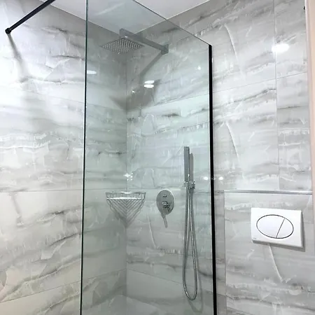 Diamond Dream * Sarandë