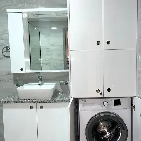 Diamond Dream * Sarandë