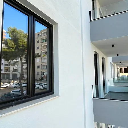 Diamond Dream * Sarandë