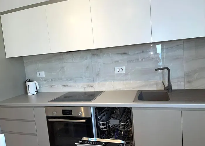 Diamond Dream * Sarandë