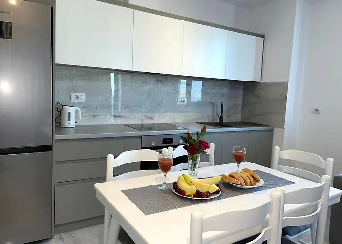 Diamond Dream * Sarandë